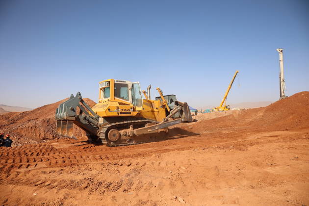 Rescue efforts continue for 10-year-old boy trapped in well in Algeria EL BAYADH, ALGERIA - SEPTEMBER 5: Excavators are used during ongoing rescue efforts for 10-year-old Ayoub Mohamed Fayid, who fell into a well at his family s farm in the town of Ghassoul in El Bayadh Province, western Algeria, on September 5, 2026. Efforts to rescue the child have continued uninterrupted as the operation enters its fourth day. Hamza Zait Anadolu El Bayadh Algeria. Editorial use only. Please get in touch for any other usage.  Copyright: x2026xAnadoluxHamzaxZaitx