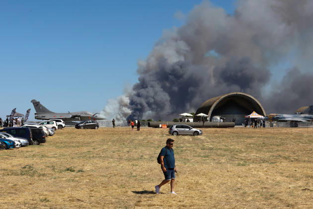 Fighter jet crashes during air show at Tanagra Air Base in Greece ATHENS, GREECE - SEPTEMBER 5: Smoke rises after an Air Force F-4 Phantom fighter jet crashed, during the Athens Flying Week air show at Tanagra Air Base in Athens, Greece, September 5, 2026. Nikos Mitrousias Anadolu Athens Greece. Editorial use only. Please get in touch for any other usage.  Copyright: x2026xAnadoluxNikosxMitrousiasx