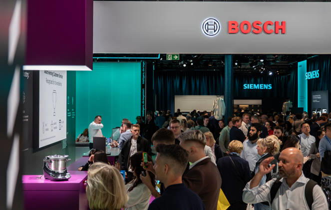 IFA Trade Fair In Berlin People visit the Bosch booth during the IFA Consumer Electronics and Home Appliances trade fair in Berlin, Germany, on September 5, 2026. Berlin Germany  Copyright: xEmmanuelexContinix originalFilename: contini-ifatrade260905_npLmP.jpg
