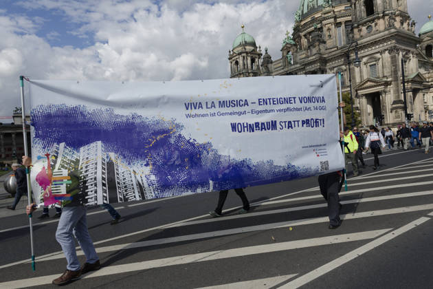 Demonstration Against High Rents in Berlin, September 5, 2026, Germany, Berlin: A demonstration organized by numerous organizations in downtown Berlin against high rents, rent gouging, and displacement, and in support of the expropriation and municipalization of large housing stocks