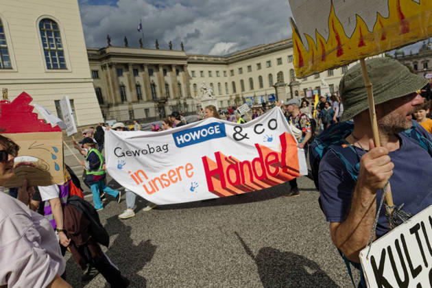 Demonstration Against High Rents in Berlin, September 5, 2026, Germany, Berlin: A demonstration organized by numerous organizations in downtown Berlin against high rents, rent gouging, and displacement, and in support of the expropriation and municipalization of large housing stocks