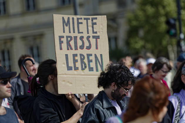 Demonstration Against High Rents in Berlin, September 5, 2026, Germany, Berlin: A demonstration organized by numerous organizations in downtown Berlin against high rents, rent gouging, and displacement, and in favor of the expropriation and municipalization of large housing stocks