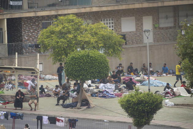 The Government Takes Control of the Port of Ceuta to Provide Humanitarian Assistance to Migrants Several migrants camped out on the street on September 6, 2026, in Ceuta, Spain. The government is taking control of the port of Ceuta to provide humanitarian assistance to migrants in tents and other spaces, as provided for in a resolution from the Ministry of Transportation and Sustainable Mobility published this Saturday and reviewed by Europa Press. Specifically, the department led by Óscar Puente authorizes the Secretary of State for Migration to temporarily use an area of 16,000 square meters of public port land located in the Poniente Expansion, Phase I, within the service area of the Port of Ceuta SEPTEMBER 5, 2026 MIGRANTS IMMIGRATION  Copyright: xMarcosxMorenox 7751564