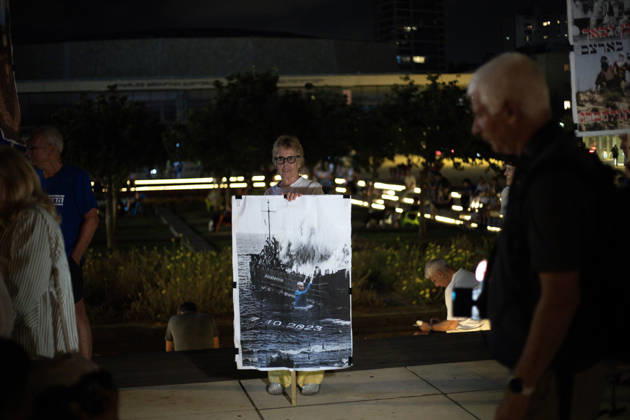 Government s military and political policies protested in Tel Aviv TEL AVIV, ISRAEL - SEPTEMBER 5: Demonstrators gather at Habima Square to protest Prime Minister Benjamin Netanyahu and the current government s military and political policies in Tel Aviv, Israel, on September 5, 2026. The demonstrators call for an end to Israel s attacks on Gaza and its settlement policies, while carrying banners protesting ongoing violations by Israeli soldiers in the West Bank. Mostafa Alkharouf Anadolu Tel Aviv Israel. Editorial use only. Please get in touch for any other usage.  Copyright: x2026xAnadoluxMostafaxAlkharoufx