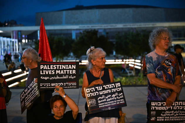 Government s military and political policies protested in Tel Aviv TEL AVIV, ISRAEL - SEPTEMBER 5: Demonstrators gather at Habima Square to protest Prime Minister Benjamin Netanyahu and the current government s military and political policies in Tel Aviv, Israel, on September 5, 2026. The demonstrators call for an end to Israel s attacks on Gaza and its settlement policies, while carrying banners protesting ongoing violations by Israeli soldiers in the West Bank. Mostafa Alkharouf Anadolu Tel Aviv Israel. Editorial use only. Please get in touch for any other usage.  Copyright: x2026xAnadoluxMostafaxAlkharoufx