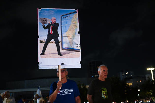 Government s military and political policies protested in Tel Aviv TEL AVIV, ISRAEL - SEPTEMBER 5: Demonstrators gather at Habima Square to protest Prime Minister Benjamin Netanyahu and the current government s military and political policies in Tel Aviv, Israel, on September 5, 2026. The demonstrators call for an end to Israel s attacks on Gaza and its settlement policies, while carrying banners protesting ongoing violations by Israeli soldiers in the West Bank. Mostafa Alkharouf Anadolu Tel Aviv Israel. Editorial use only. Please get in touch for any other usage.  Copyright: x2026xAnadoluxMostafaxAlkharoufx