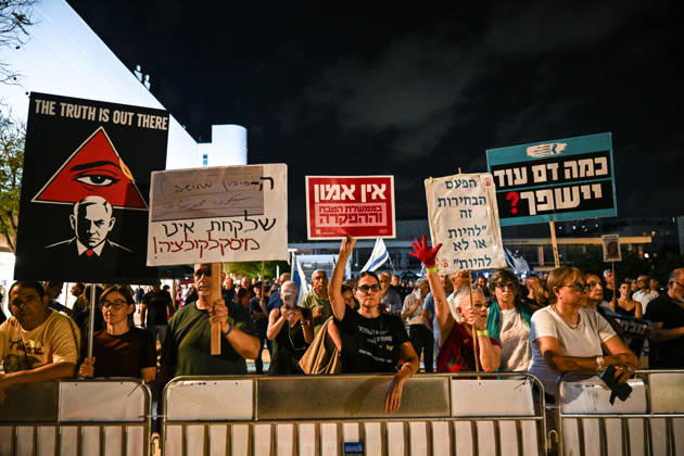 Government s military and political policies protested in Tel Aviv TEL AVIV, ISRAEL - SEPTEMBER 5: Demonstrators gather at Habima Square to protest Prime Minister Benjamin Netanyahu and the current government s military and political policies in Tel Aviv, Israel, on September 5, 2026. The demonstrators call for an end to Israel s attacks on Gaza and its settlement policies, while carrying banners protesting ongoing violations by Israeli soldiers in the West Bank. Mostafa Alkharouf Anadolu Tel Aviv Israel. Editorial use only. Please get in touch for any other usage.  Copyright: x2026xAnadoluxMostafaxAlkharoufx