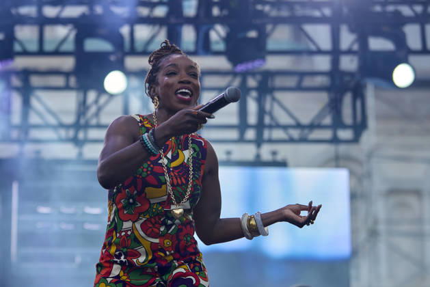 September 5, 2026, Baltimore, Baltimore, USA: R&B singer Estelle performs during the Fifth Charm City Live in Baltimore, MD, Sept. 5, 2026. Conceived by Baltimore Mayor Brandon Scott, the annual festival highlights the city s growth, music and arts, and celebrates its unique history and culture. Baltimore USA  - ZUMAg216 20260905_znp_g216_005 Copyright: xDominicxGwinnx