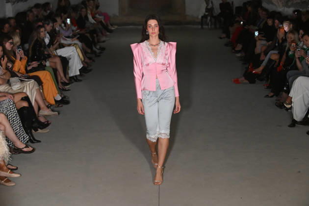 A model presents an outfit from the latest collection of the DARJA DONEZZ brand during Ukrainian Fashion Week SS27 at the Mystetskyi Arsenal National Cultural, Art and Museum Complex, Kyiv, Ukraine, September 5, 2026. The catwalk show was held in a shelter due to an air raid. (Photo by Yevhen Kotenko Ukrinform) DARJA DONEZZ catwalk show at UFW SS27  Copyright: xYevhenxKotenkox