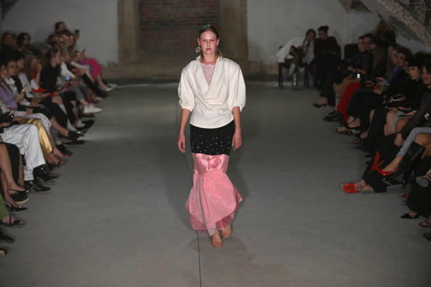 A model presents an outfit from the latest collection of the DARJA DONEZZ brand during Ukrainian Fashion Week SS27 at the Mystetskyi Arsenal National Cultural, Art and Museum Complex, Kyiv, Ukraine, September 5, 2026. The catwalk show was held in a shelter due to an air raid. (Photo by Yevhen Kotenko Ukrinform) DARJA DONEZZ catwalk show at UFW SS27  Copyright: xYevhenxKotenkox