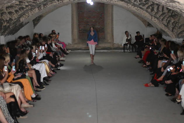A model presents an outfit from the latest collection of the DARJA DONEZZ brand during Ukrainian Fashion Week SS27 at the Mystetskyi Arsenal National Cultural, Art and Museum Complex, Kyiv, Ukraine, September 5, 2026. The catwalk show was held in a shelter due to an air raid. (Photo by Yevhen Kotenko Ukrinform) DARJA DONEZZ catwalk show at UFW SS27  Copyright: xYevhenxKotenkox