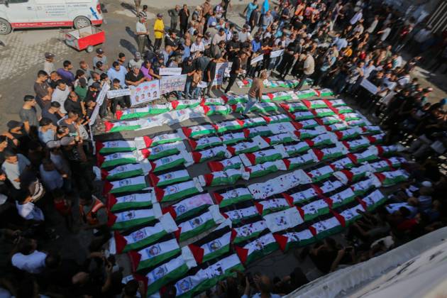 RECORD DATE NOT STATED Mass Funeral Held for Palestinians Whose Remains Were Recovered From Rubble (INT) Mass Funeral Held for Palestinians Whose Remains Were Recovered From Rubble. SEPTEMBER 6, 2026, Gaza, Palestine:Palestinians attend a mass funeral for members of the Irahem, Malaka, Qanbour, Balawi and Dahdouh families, who were killed in an Israeli strike in 2023 and whose remains were recently recovered from beneath the rubble, according to Gaza s Civil Defense. The funeral was held in Gaza City as relatives and mourners gathered to bid farewell to the victims. Credit: Hashem Zimmo TheNews2(Foto: Hashem Zimmo Thenews2 imago images) Mass Funeral Held for Palestinians Whose Remains Were Recovered From Rubble  Copyright: xHashemxZimmox
