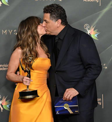 78th Emmy Awards Night 2 Linda Cardellini and Steve Rodriguez in the press room at the 78th Emmy Awards Night 2, held at the Peacock Theatre in Los Angeles, Ca. on September 6, 2026. Los Angeles Peacock Theatre California USA Copyright: xStarbuck xAFF-USA.COMx