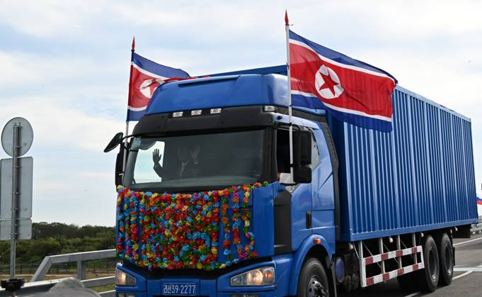 Russia North Korea Road Bridge 9238023 07.09.2026 A truck drives along the new road bridge over the Tumen River, connecting Russia s Primorye Territory and North Korea. The bridge is named after Yakov Novichenko, a Red Army officer who, in 1946, covered a grenade thrown at North Korean leader Kim Il Sung with his body. Vitaliy Ankov Sputnik Vladivostok Primorye Territory Russia  Copyright: xVitaliyxAnkovx