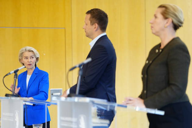DENMARK GREENLAND Press conference with von der Leyen, Mette Frederiksen, and Jens Frederik Nielsen Denmark’s Prime Minister Mette Frederiksen, Greenland’s government leader Jens Frederik Nielsen, and European Commission President Ursula von der Leyen hold a press conference in Nuuk on Monday, September 7, 2026. Photo by Mads Claus Rasmussen, Scanpix 2026, Nuuk, Denmark  Copyright: MadsxClausxRasmussenx spdk20260907-141415-L