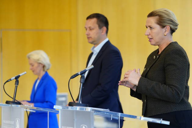 DENMARK GREENLAND Press conference with von der Leyen, Mette Frederiksen, and Jens Frederik Nielsen Denmark’s Prime Minister Mette Frederiksen, Greenland’s leader Jens Frederik Nielsen, and European Commission President Ursula von der Leyen hold a press conference in Nuuk on Monday, September 7, 2026 Photo by Mads Claus Rasmussen, Scanpix 2026, Nuuk, Denmark  Copyright: MadsxClausxRasmussenx spdk20260907-141531-L