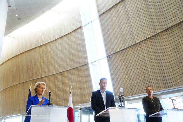 DENMARK GREENLAND Press conference with von der Leyen, Mette Frederiksen, and Jens Frederik Nielsen Prime Minister Mette Frederiksen, Greenland’s government leader Jens Frederik Nielsen, and European Commission President Ursula von der Leyen hold a press conference in Nuuk, Greenland, on Monday, September 7, 2026. Photo by Mads Claus Rasmussen, Scanpix 2026, Nuuk, Denmar Copyright: MadsxClausxRasmussenx spdk20260907-141047-L