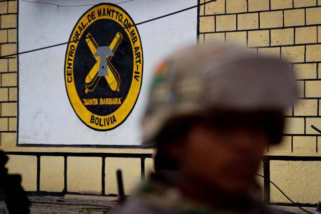 Homes Damaged After Deadly Military Base Explosions in Viacha VIACHA, BOLIVIA SEPTEMBER 7, 2026: Damage is seen to homes near the RAM-2 Bolivar? Mechanized Artillery Regiment, three days after explosions at the military installation in Viacha, near La Paz. The blast wave shattered windows and damaged walls and roofs in surrounding residential areas as rescue teams continued searching the site for missing people. Vincha Bolivia Copyright: x xAbadxMirandax xJNAxPressx