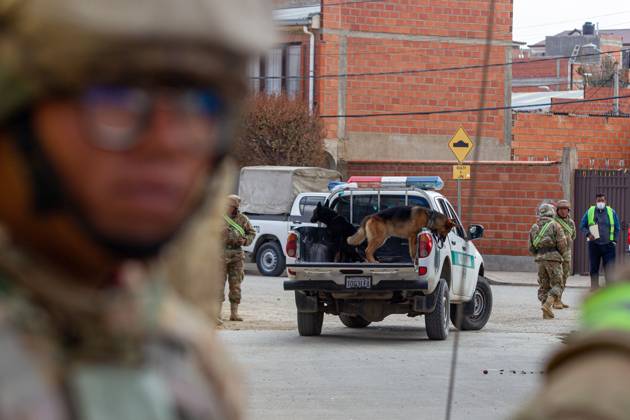September 7, 2026, Vincha, Bolivia: VIACHA, BOLIVIA Ã¢â‚¬? SEPTEMBER 7, 2026: Damage is seen to homes near the RAM-2 Ã¢â‚¬oeBoloÂ­varÃ¢â‚¬Â? Mechanized Artillery Regiment, three days after explosions at the military installation in Viacha, near La Paz. The blast wave shattered windows and damaged walls and roofs in surrounding residential areas as rescue teams continued searching the site for missing people. Vincha Bolivia - ZUMAq101 20260907_zna_q101_195 Copyright: xAbadxMirandax