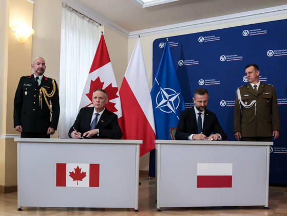 September 7, 2026, Kielce, Poland: Deputy Prime Minister and Minister of Defence of Poland Wladyslaw Kosiniak-Kamysz (R) and Minister of Foreign Affairs of Canada David McGuinty (L) seen during a meeting.. The politicians signed Memorandum of Understanding of bilateral defence cooperation between Canada and Poland. Kielce Poland - ZUMAs197 20260907_aaa_s197_425 Copyright: xDominikaxZarzyckax