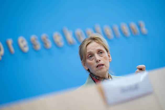 Karin Prien, Federal Minister of Education, Family, Senior Citizens, Women, and Youth, presents the results of the 2025 PISA study at the Federal Press Conference in Berlin. Release of the results of the 2025 PISA study, Berlin, Germany, at the Federal Press Conference Building