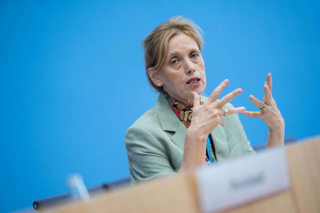 Karin Prien, Federal Minister of Education, Family, Senior Citizens, Women, and Youth, presents the results of the 2025 PISA study at the Federal Press Conference in Berlin. Release of the results of the 2025 PISA study, Berlin, Germany, at the Federal Press Conference Building