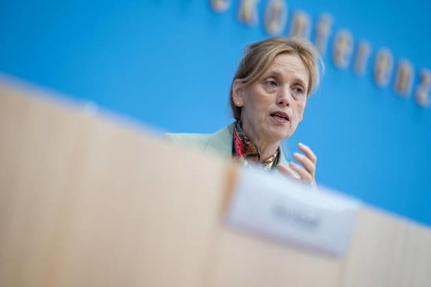 Karin Prien, Federal Minister of Education, Family, Senior Citizens, Women, and Youth, presents the results of the 2025 PISA study at the Federal Press Conference in Berlin. Publication of the results of the 2025 PISA study, Berlin, Germany, at the Federal Press Conference Building.