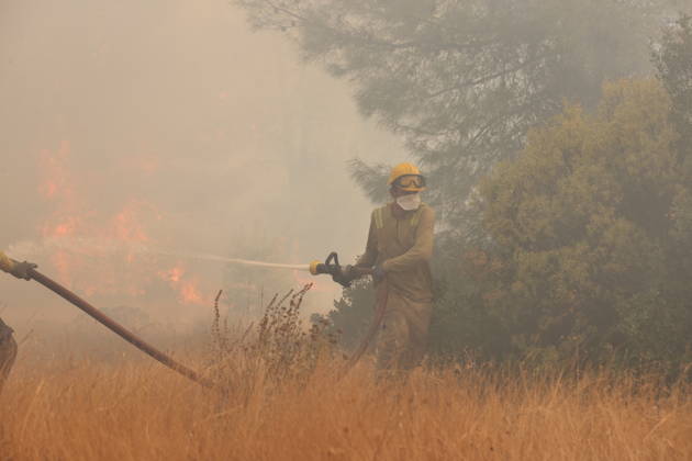 Wildfire breaks out in forested areas of Aksu and Kepez in Antalya ANTALYA, TURKIYE - SEPTEMBER 8: Firefighting teams battle a widespread wildfire spreading across forested areas in the Aksu and Kepez districts of Antalya, Turkiye, on September 8, 2026. Emergency crews deployed aircraft, water tenders, and ground personnel to conduct coordinated air and land containment operations as flames advanced rapidly through wooded terrain in the evening hours. Suleyman Elcin Anadolu Antalya Turkey. Editorial use only. Please get in touch for any other usage.  Copyright: x2026xAnadoluxSuleymanxElcinx