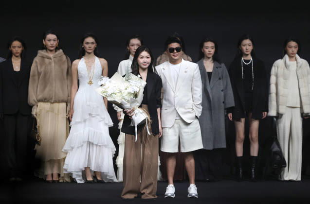 BEIJING, CHINA - SEPTEMBER 07: SYNA brand fashion is displayed on the runway at the 2026 China International Fashion Week Autumn session on September 7, 2026 in Beijing, China. The event showcases collections from various designers and brands for the upcoming season. Copyright: xVCGx 111664998767