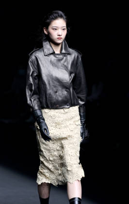 BEIJING, CHINA - SEPTEMBER 07: SYNA brand fashion is displayed on the runway during the 2026 China International Fashion Week Autumn season on September 7, 2026 in Beijing, China. Copyright: xVCGx 111664998749