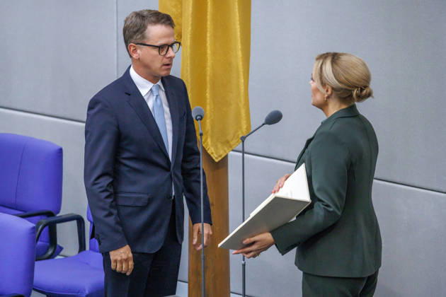 Bundestag: Dr. Carsten Linnemann, Federal Minister of Health, taking the oath of office in the German Bundestag on September 8, 2026, in Berlin, Berlin, Berlin, Germany, Bundestag