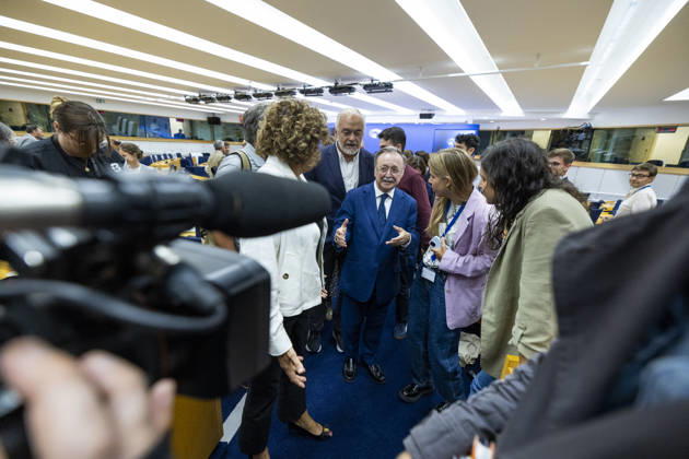 Vivas Speaks at the European Parliament The president of Ceuta, Juan José Vivas, accompanied by MEPs from the People’s Party, following a press conference at the European Parliament on September 8, 2026, in Brussels, Belgium The president of Ceuta, Juan Vivas, is in Brussels to call on the European Union for support in the face of the migration crisis. He has requested a permanent Frontex deployment and emergency funds after meeting with various EU leaders. SEPTEMBER 8, 2026 Nicolas Maeterlinck Spain  Copyright: xNicolasxMaeterlinck Belga Europax 7758040