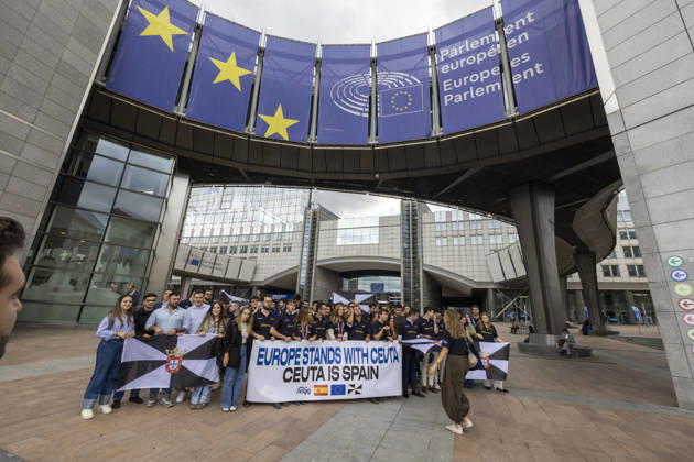 Vivas Speaks at the European Parliament The president of Ceuta, Juan José Vivas, leads a protest over the crisis in Ceuta following a press conference at the European Parliament on September 8, 2026, in Brussels, Belgium. The president of Ceuta, Juan Vivas, is in Brussels to call on the European Union for support in the face of the migration crisis. He has requested a permanent Frontex deployment and emergency funds after meeting with various EU leaders. SEPTEMBER 8, 2026 Nicolas Maeterlinck Spain  Copyright: xNicolasxMaeterlinck Belga Europax 7758051