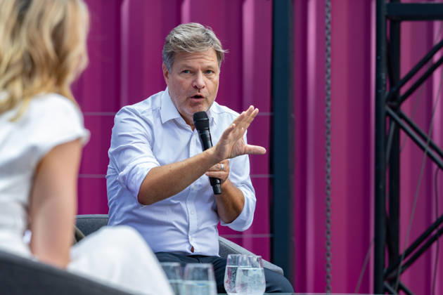DIGITAL X 2026 at the Rheinauhafen in Cologne, September 8, 2026—Robert HABECK, Member of the Bundestag, former Federal Minister for Economic Affairs, and Vice Chancellor, Alliance 90 The Greens. Visitors learn more Copyright: xMarcxJohnx