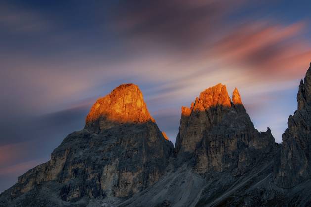 Blick auf die Langkofelgruppe im Morgenlicht in Italien View of the Langkofel group in the morning light in Italy Copyright: imageBROKER BernhardxKlar ibxiqx18455735.jpg