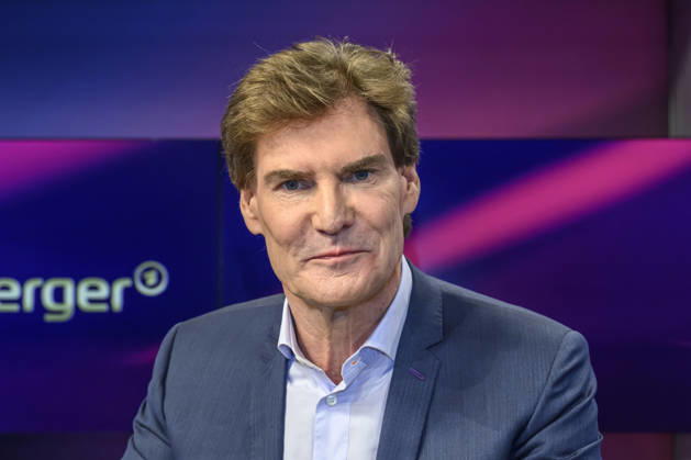 from left: Carsten Maschmeyer, entrepreneur, GER, Berlin, studio, guest on *Maischberger*, political talk show, TV, program, with host Sandra Maischberger, Das Erste, from Adlershof, Am Studio 20, September 8, 2026, Copyright: HMBxMedia UwexKoch