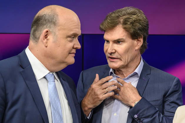From left: Robin Alexander, journalist and podcaster, in conversation with Carsten Maschmeyer, entrepreneur; GER, Berlin, studio; guest on *Maischberger*, a political talk show, TV program, hosted by Sandra Maischberger, Das Erste, from Adlershof – At Studio 20, September 8, 2026, Copyright: HMBxMedia UwexKoch