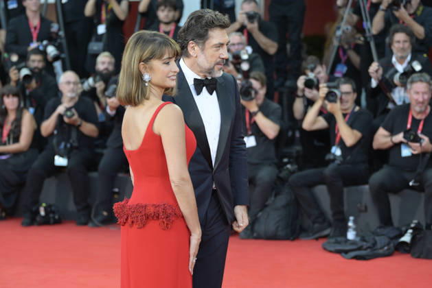 September 8, 2026, Venice Lido, Italy: Javier Bardem (l) and Penelope Cruz (r) attend the red carpet of movie Bunker during the 83rd Venice Film Festival at Palazzo del Cinema. Venice Lido Italy - ZUMAs197 20260908_aaa_s197_503 Copyright: xMarioxCartellix