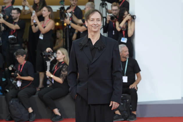 September 8, 2026, Venice Lido, Italy: Volker Bertelmann attends the red carpet of movie Bunker during the 83rd Venice Film Festival at Palazzo del Cinema. Venice Lido Italy - ZUMAs197 20260908_aaa_s197_515 Copyright: xMarioxCartellix