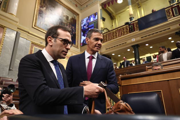 Government Question Period in Congress Dominated by the Crisis in Ceuta First Vice President and Minister of Economy, Trade, and Business, Carlos Cuerpo i, and Prime Minister Pedro Sánchez d, upon their arrival at a plenary session in the Congress of Deputies, on September 9, 2026, in Madrid, Spain. The government faces its first question-and-answer session since the start of the legislative session, coinciding with the declassification of some 40 documents, dated from July 1 to August 1, related to the crisis in Ceuta resulting from the mass influx of some 80,000 migrants from the border with Morocco. Saiz indicated that more relevant reports would be published if necessary, as the Executive has nothing to hide. SEPTEMBER 9, 2026, Madrid,  Copyright: xEduardoxParrax 7759816