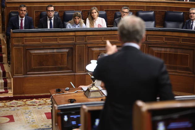 Government Question Period in Congress Dominated by the Crisis in Ceuta PP President Alberto Núnez Feijóo speaks during a plenary session in the Congress of Deputies on September 9, 2026, in Madrid, Spain. The government faces its first question period since the start of the legislative session, coinciding with the declassification of some 40 documents, dated from July 1 to August 1, related to the crisis in Ceuta resulting from the mass influx of some 80,000 migrants across the border with Morocco. Saiz indicated that more relevant reports would be published if necessary, as the government has nothing to hide. SEPTEMBER 9, 2026, Madrid, Spain  Copyright: xEduardoxParrax 7759846