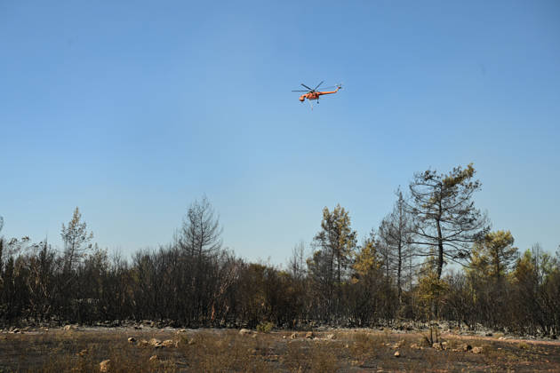 Firefighting efforts continue at the wildfire in Antalya ANTALYA, TURKIYE - SEPTEMBER 9: Firefighters respond to a forest fire both from the air in the Aksu district of Antalya, Turkiye on September 9, 2026. Orhan Cicek Anadolu Antalya Turkey. Editorial use only. Please get in touch for any other usage.  Copyright: x2026xAnadoluxOrhanxCicekx