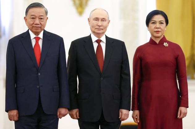 Russia Vietnam 9239406 09.09.2026 Russian President Vladimir Putin, Vietnamese President To Lam and his wife Ngo Phuong Ly attend the official welcome ceremony before a meeting at the Kremlin in Moscow, Russia. Geodakyan Artem Sputnik Moscow Russia  Copyright: xGeodakyanxArtemx