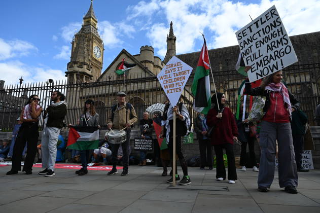 Pro-Palestinian demonstrators rally at London s Parliament Square to demand sanctions on Israel LONDON, UNITED KINGDOM - SEPTEMBER 9: Pro-Palestinian demonstrators gather in Parliament Square in London, United Kingdom, on September 9, 2026. Demonstrators waved Palestinian flags and held banners urging the UK government to impose immediate diplomatic and economic sanctions on Israel, cut arms exports, and terminate bilateral military cooperation agreements. Rasid Necati Aslim Anadolu London United Kingdom. Editorial use only. Please get in touch for any other usage.  Copyright: x2026xAnadoluxRasidxNecatixAslimx