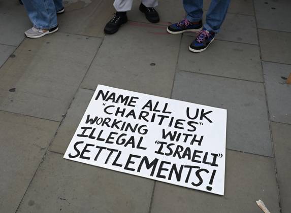 Pro-Palestinian demonstrators rally at London s Parliament Square to demand sanctions on Israel LONDON, UNITED KINGDOM - SEPTEMBER 9: Pro-Palestinian demonstrators gather in Parliament Square in London, United Kingdom, on September 9, 2026. Demonstrators waved Palestinian flags and held banners urging the UK government to impose immediate diplomatic and economic sanctions on Israel, cut arms exports, and terminate bilateral military cooperation agreements. Rasid Necati Aslim Anadolu London United Kingdom. Editorial use only. Please get in touch for any other usage.  Copyright: x2026xAnadoluxRasidxNecatixAslimx