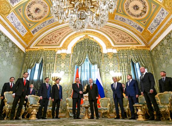 Russia Vietnam 9239421 09.09.2026 Vietnamese President To Lam and Russian President Vladimir Putin shake hands as they pose for photos before a narrow format meeting at the Kremlin in Moscow, Russia. Alexey Maishev Sputnik Moscow Russia  Copyright: xAlexeyxMaishevx