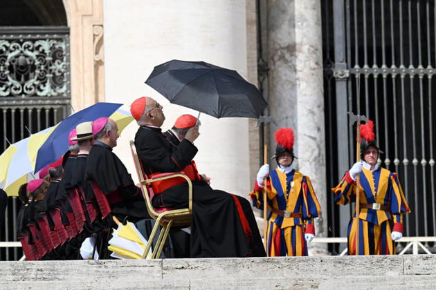 Pope Leo XIV leads The General Audience - Vatican Cardinals and bishops are carrying umbrellas to protect themselves from the sun during the weekly general audience led by Pope Leo XIV in Saint Peter’s square, Vatican on September 9, 2026. Photo by Eric Vandeville ABACAPRESS.COM Rome Vatican (or Holy See)  Copyright: xVandevillexEric ABACAx