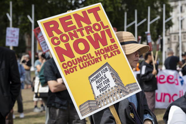 September 9, 2026, London, London, UK: LONDON, UK. Protesters gather outside the Houses of Parliament protesting for more council homes, social housing and an end to rent controls in an event organised by the London Renters Union. London UK  - ZUMAl94_ 20260909_zaf_l94_013 Copyright: xStephenxChungx
