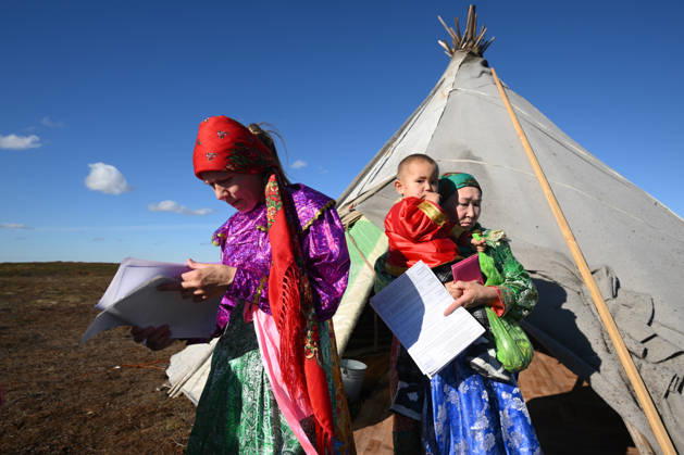 Russia Parliamentary Election Early Voting 9239448 09.09.2026 Members of a local indigenous community prepare to vote during the early voting in remote areas ahead of State Duma elections at a reindeer camping ground, in Yamalo-Nenets Autonomous Area, Russia. Russians will vote in State Duma, the lower house of parliament, and municipal elections over three days, from September 18-20. Alexandr Kryazhev Sputnik Yamalo-Nenets Autonomous Area Russia  Copyright: xAlexandrxKryazhevx