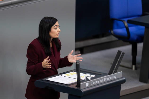 September 9, 2026, GER, Berlin, 92nd session of the German Bundestag in the plenary hall of the Reichstag building. Reem Alabali Radovan, Federal Minister for Economic Cooperation and Development, stands at the lectern, gesturing, expressing facial expressions, and showing emotion. Copyright: xnordphotoxGmbHx xChristianxSchulzex